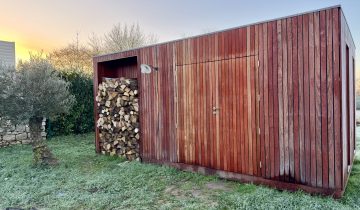 Un Abri de Jardin en Bois exotique au Design Contemporain